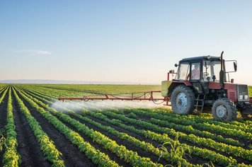 A Prefeitura de Paulistânia recebe recurso para compra de trator agrícola e implementos.